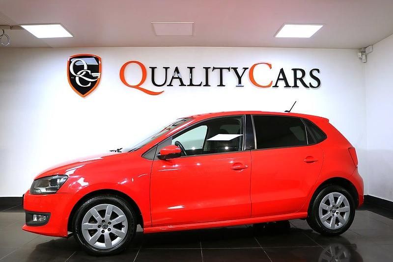 Begagnad VW Polo 86 HK (63 kW) 2014 Röd Halvkombi