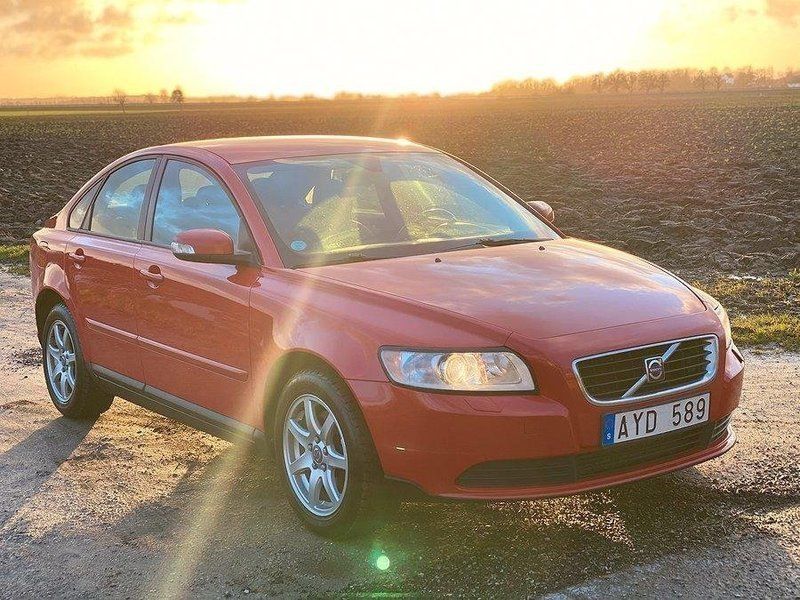 Volvo s40 2 рестайлинг