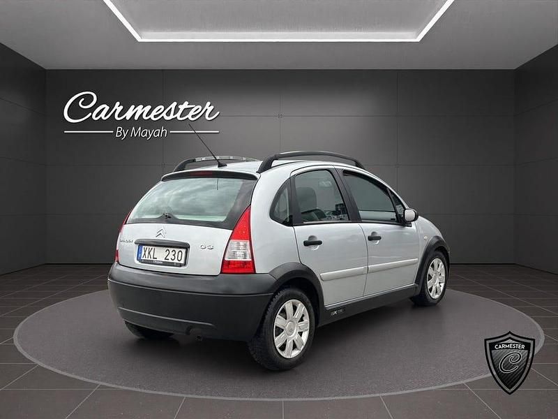Begagnad Citroën C3 109 HK (80 kW) 2006 Silver Halvkombi