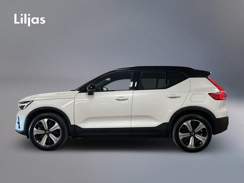 Begagnad Volvo XC40 Core 175 kW (238 HK) 2022 Vit SUV