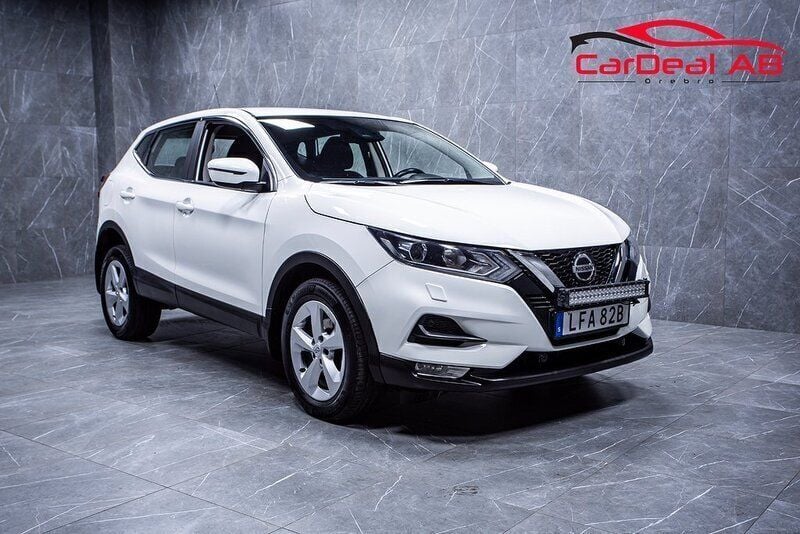 Vit Begagnad 2020 Nissan Qashqai SUV | 168 700 kr (Bra pris) - Bild 1/4