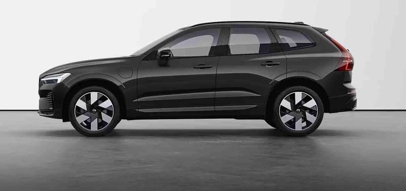 Grå Ny 2025 Volvo XC60 Plus SUV | 719 900 kr (Dyr) - Bild 1/1