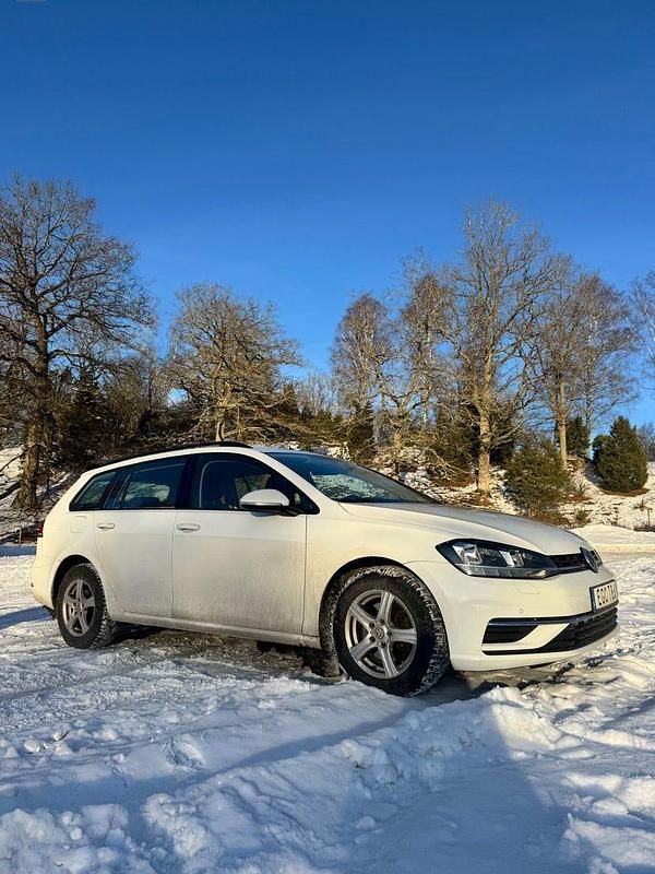 Begagnad VW Golf VII 116 HK (85 kW) 2018