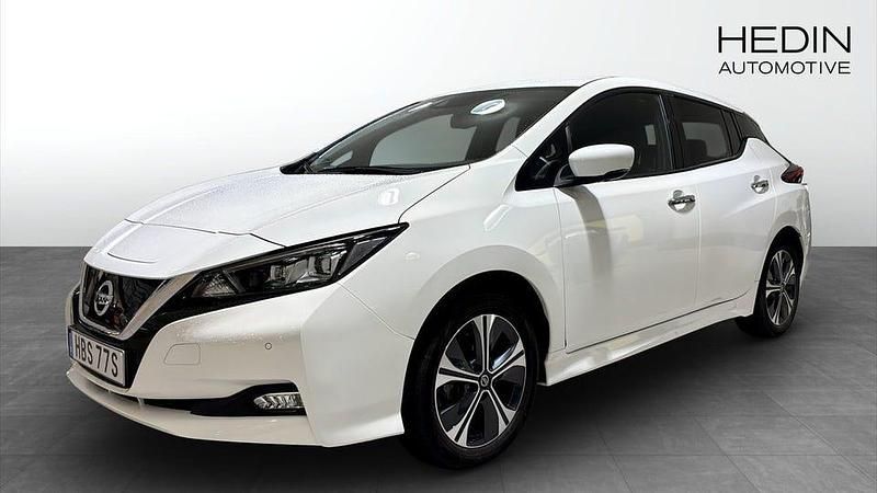 Vit Begagnad 2021 Nissan Leaf N-Connecta Halvkombi | 209 500 kr (Bra pris) - Bild 1/4