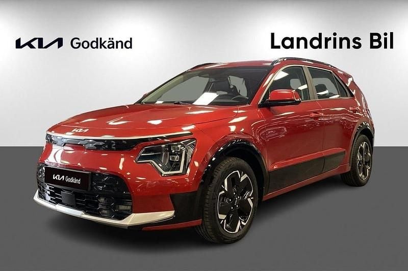 Begagnad Kia e-Niro 150 kW (204 HK) 2022 Röd SUV