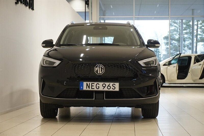 Begagnad MG ZS Comfort 130 kW (177 HK) 2022 Svart Sedan