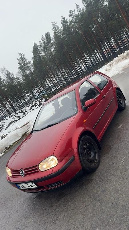 Begagnad 1999 VW Golf III Halvkombi | 14 500 kr - Bild 1/4