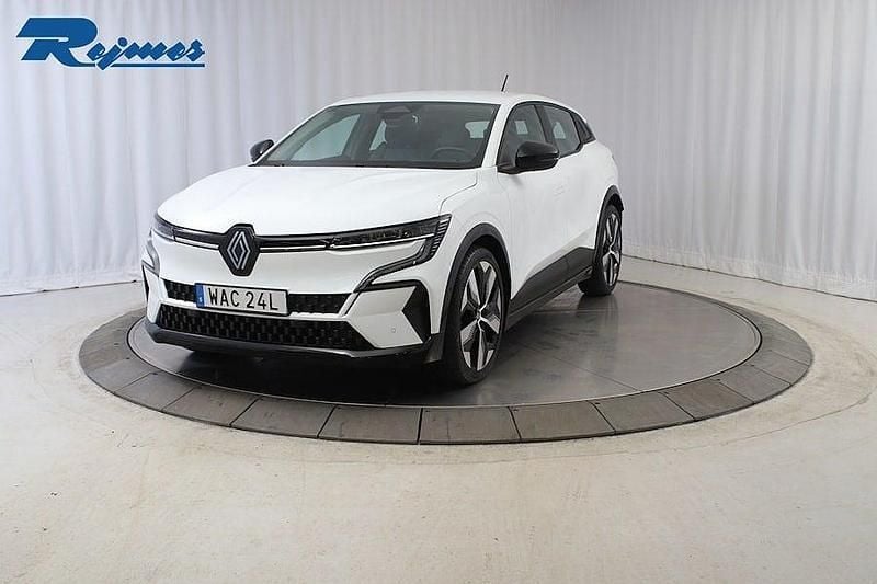 Vit Begagnad 2022 Renault Mégane IV Equilibre Kombi | 239 800 kr (Superpris) - Bild 1/4