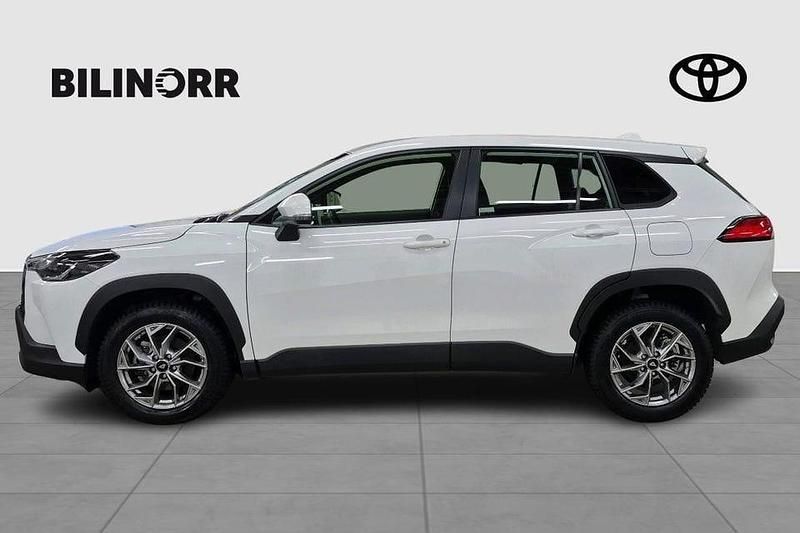 Begagnad Toyota Corolla Cross Active 141 HK (103 kW) 2023 Vit SUV