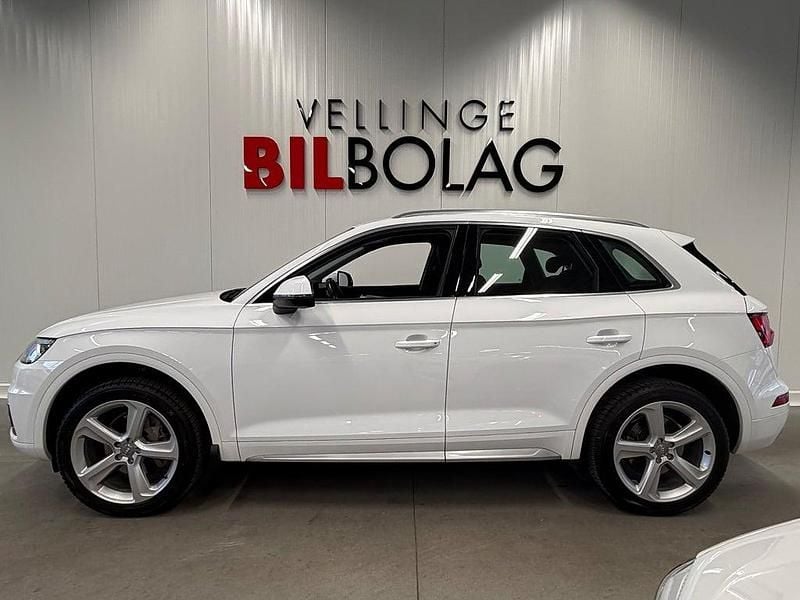 Vit Begagnad 2017 Audi Q5 SUV | 259 500 kr (Marknadspris) - Bild 1/4