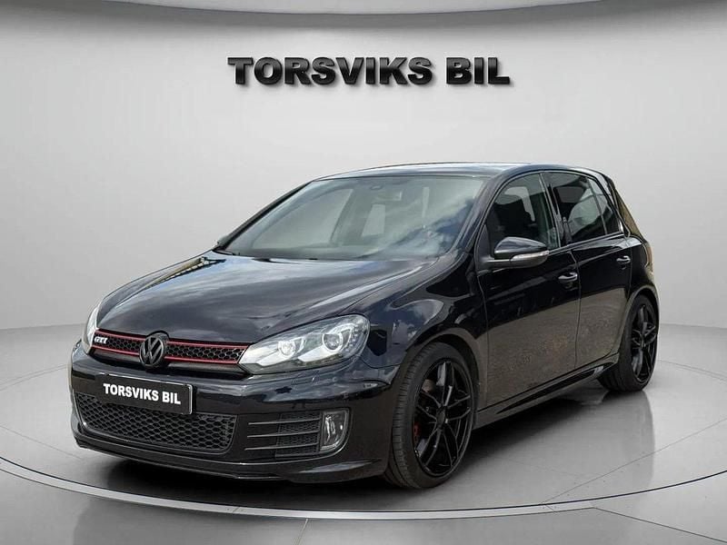 Svart Begagnad 2011 VW Golf VII Edition Halvkombi | 169 900 kr (Dyr) - Bild 1/4