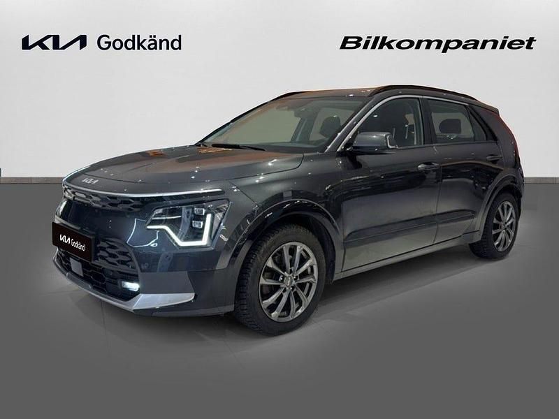 Interstellar gray metallic (agt) Begagnad 2023 Kia e-Niro SUV | 315 900 kr (Marknadspris) - Bild 1/4