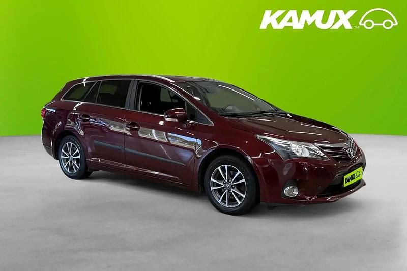 Röd Begagnad 2012 Toyota Avensis Kombi | 119 800 kr (Lite dyr) - Bild 1/4