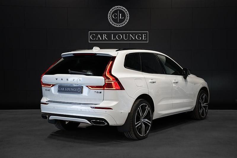 Begagnad Volvo XC60 R-Design 303 HK (222 kW) 2020 Vit SUV