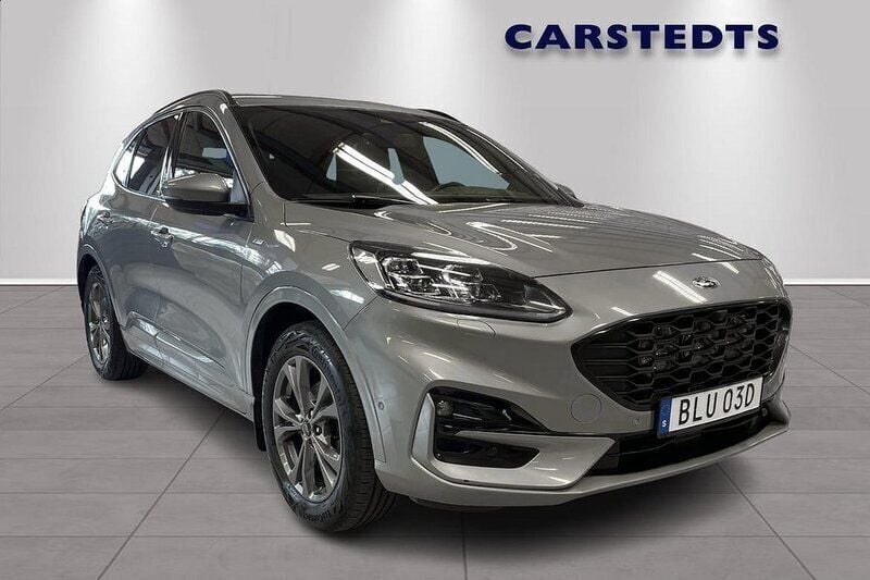 Grå Begagnad 2020 Ford Kuga Business Edition SUV | 249 900 kr - Bild 1/4