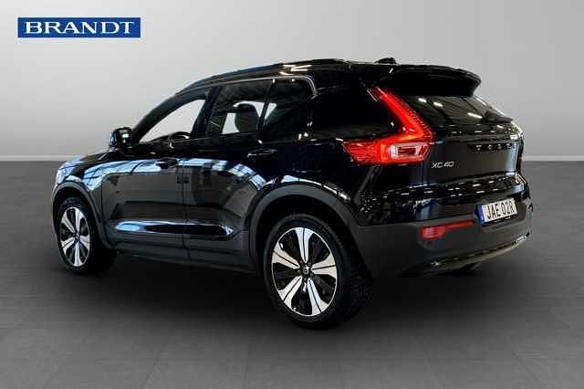 Begagnad Volvo XC40 Single Motor 175 kW (238 HK) 2023 Svart SUV