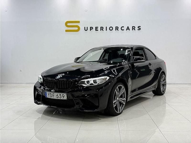 Svart Begagnad 2016 BMW 218 M Sport Sportkupé | 189 900 kr (Marknadspris) - Bild 1/4