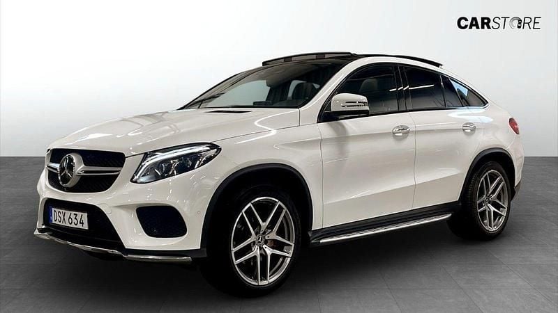 Vit (white) Begagnad 2018 Mercedes GLE350 AMG line Kombi | 429 900 kr (Lite dyr) - Bild 1/4