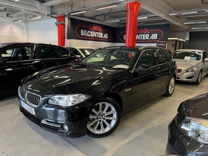 Svart Begagnad 2013 BMW 520 Kombi | 149 000 kr (Marknadspris) - Bild 1/4