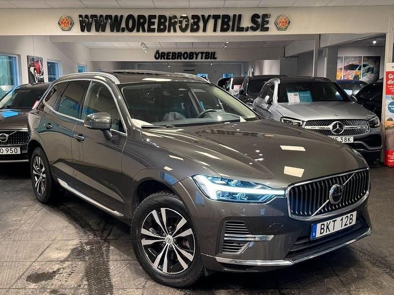 Grå Begagnad 2022 Volvo XC60 Inscription SUV | 399 800 kr (Marknadspris) - Bild 1/4