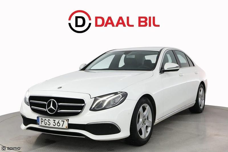 Vit Begagnad 2018 Mercedes E200 Avantgarde Sedan | 249 700 kr (Marknadspris) - Bild 1/4