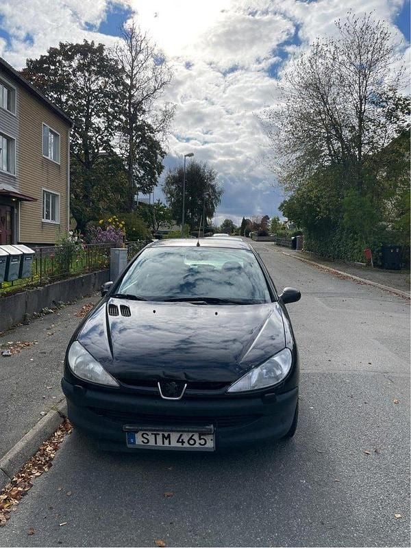 Svart Begagnad 2001 Peugeot 206 | 12 500 kr - Bild 1/4