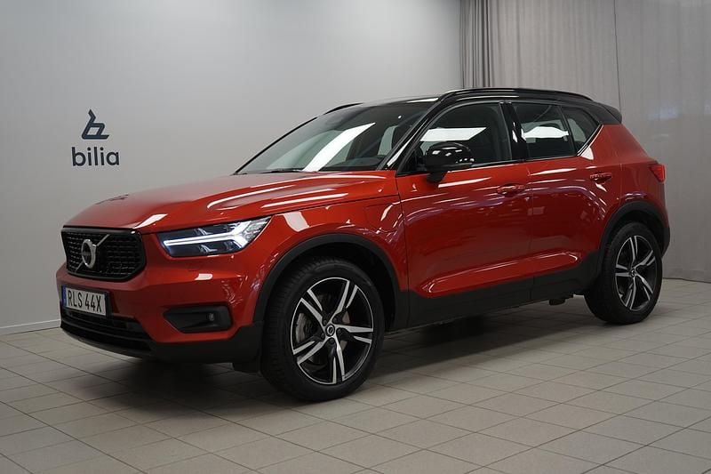 Begagnad Volvo XC40 R-Design 210 HK (154 kW) 2020 Röd SUV