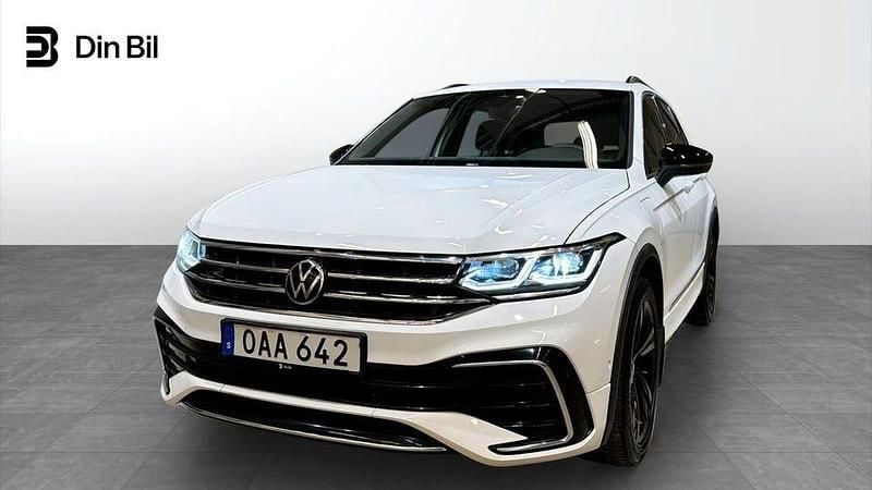 Begagnad VW Tiguan R-line 150 HK (110 kW) 2022 Pure white SUV