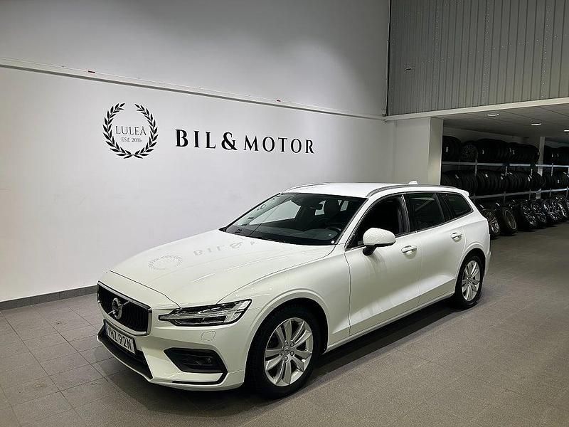 Vit Begagnad 2019 Volvo V60 Momentum Kombi | 269 900 kr (Marknadspris) - Bild 1/4