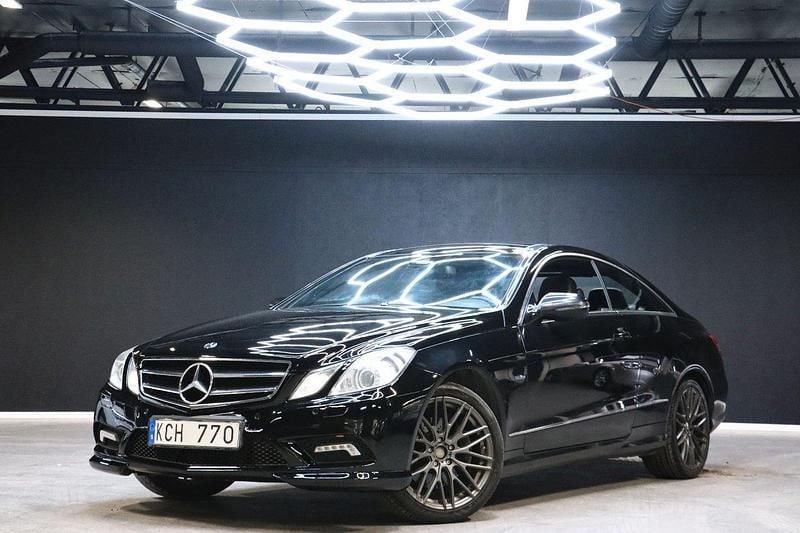 Svart Begagnad 2010 Mercedes E250 AMG Sportkupé | 119 900 kr (Superpris) - Bild 1/4