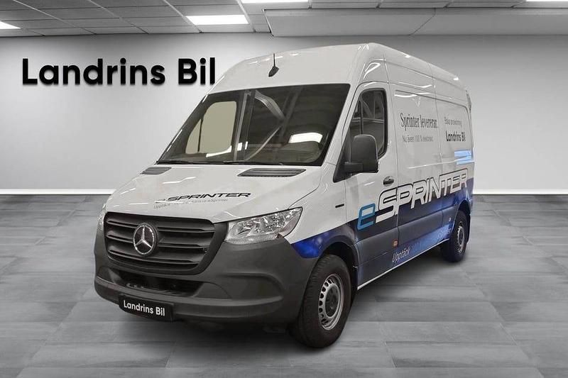 Vit Begagnad 2022 Mercedes E-Sprinter Van | 349 000 kr - Bild 1/4