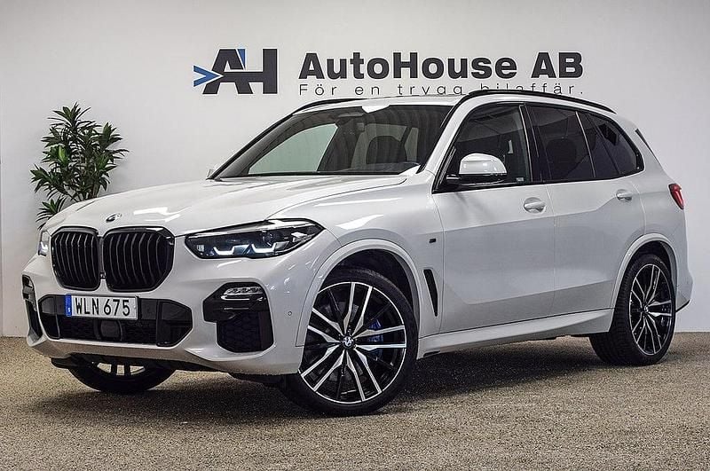Vit Begagnad 2018 BMW X5 M Sport SUV | 599 000 kr (Marknadspris) - Bild 1/4