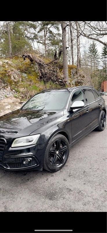 Svart Begagnad 2014 Audi Q5 Sport SUV | 220 000 kr (Lite dyr) - Bild 1/4