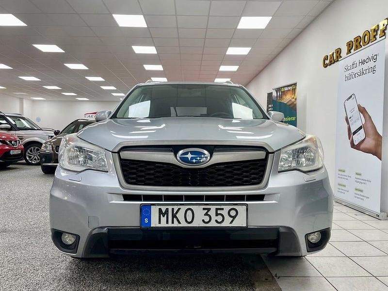 Begagnad Subaru Forester 147 HK (108 kW) 2014 Silver SUV