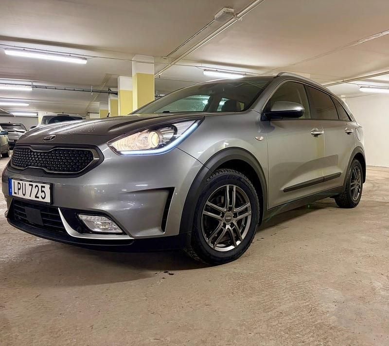 Begagnad Kia Niro 141 HK (103 kW) 2019 SUV