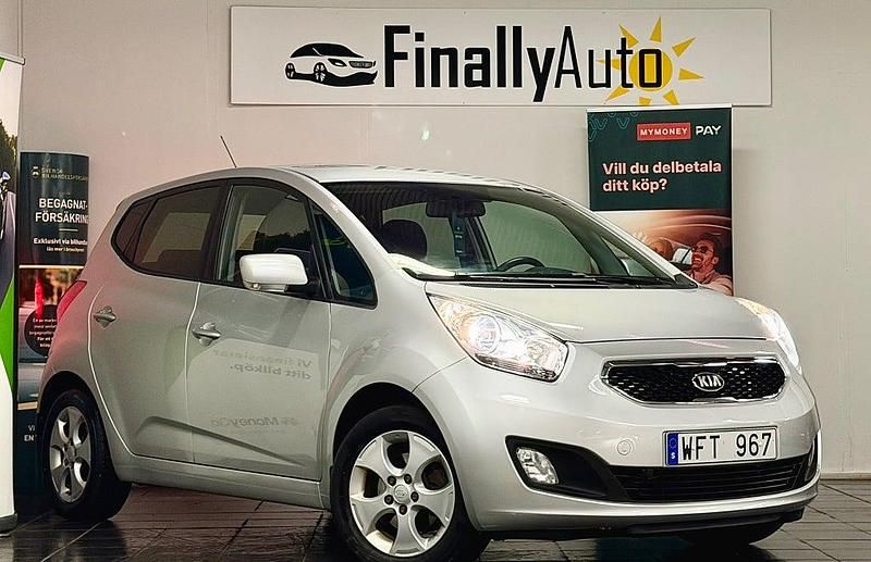 Begagnad Kia Venga Comfort 125 HK (91 kW) 2013 Grå Halvkombi
