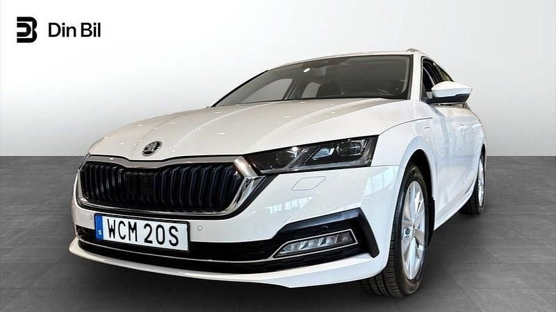 Begagnad Skoda Octavia Style 150 HK (110 kW) 2024 Vit Kombi