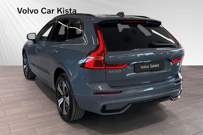 Begagnad Volvo XC60 Ultimate 355 HK (261 kW) 2022 Grå SUV
