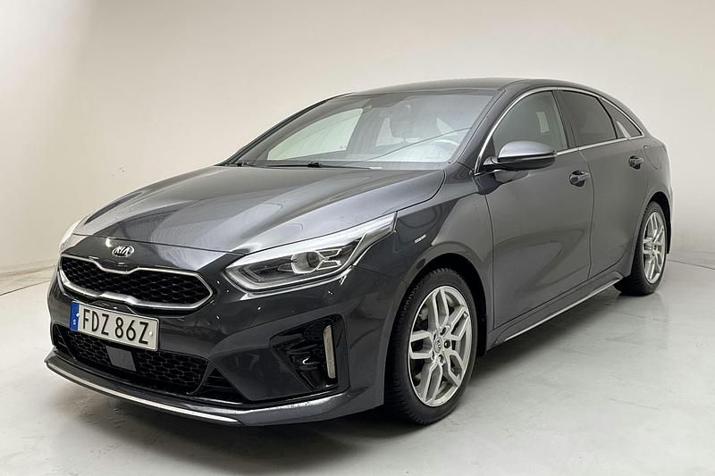 Grå Begagnad 2020 Kia ProCeed GT-Line | 199 900 kr (Bra pris) - Bild 1/4