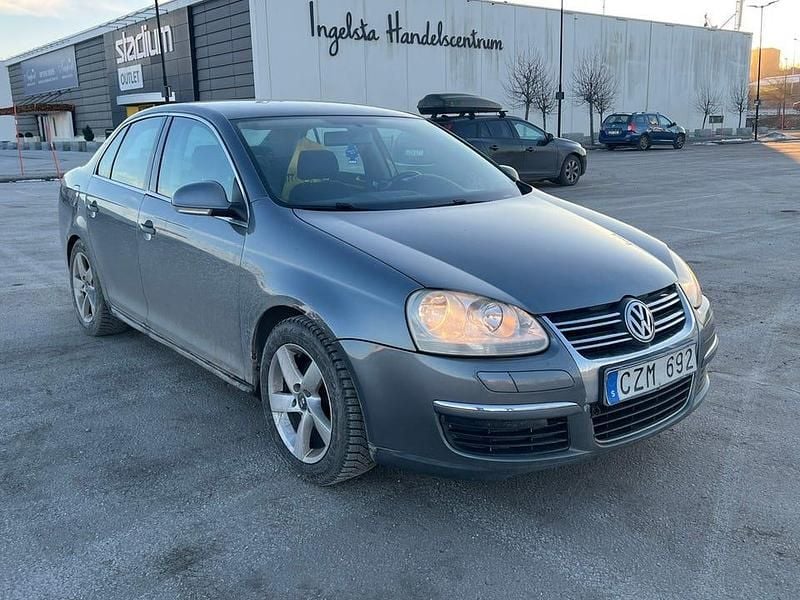 Begagnad VW Jetta 150 HK (110 kW) 2006 Sedan