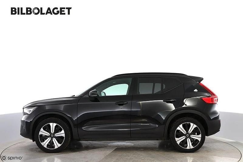 Begagnad Volvo XC40 Core 175 kW (238 HK) 2022 Svart SUV