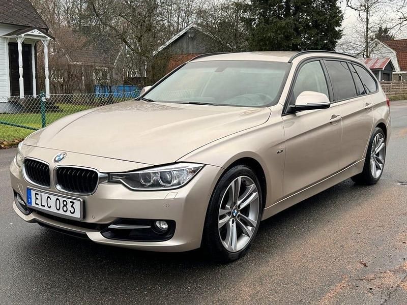 Begagnad BMW 328 Sport Line 245 HK (180 kW) 2013 Silver Kombi