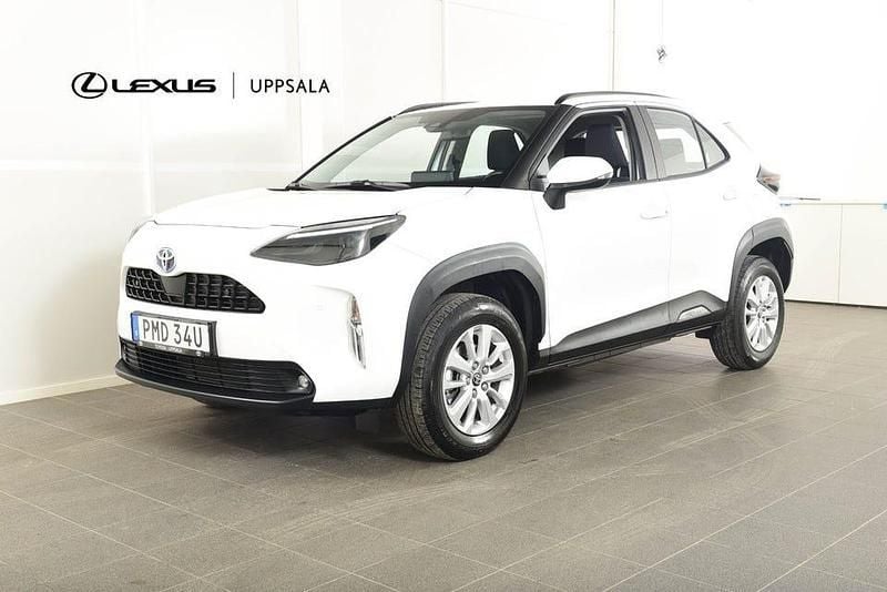 Vit Begagnad 2023 Toyota Yaris Cross Active SUV | 278 900 kr (Marknadspris) - Bild 1/4