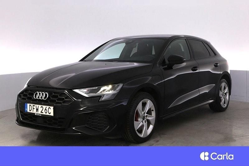 Svart Begagnad 2021 Audi A3 Sportback e-tron S-Line Sedan | 274 900 kr (Marknadspris) - Bild 1/2