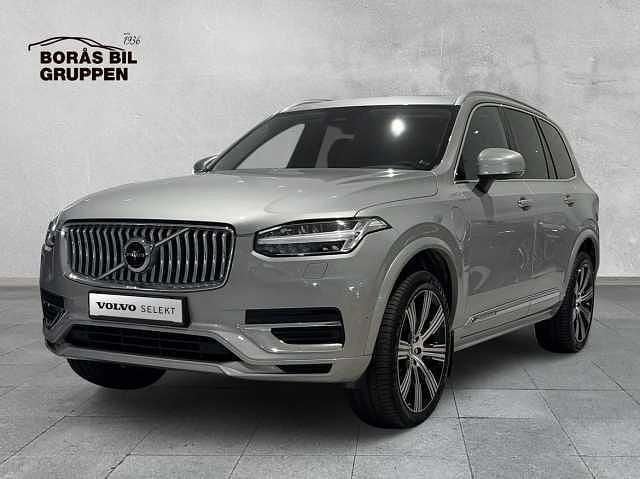 Ljusgrå (grå) Begagnad 2023 Volvo XC90 Plus SUV | 609 000 kr (Superpris) - Bild 1/4
