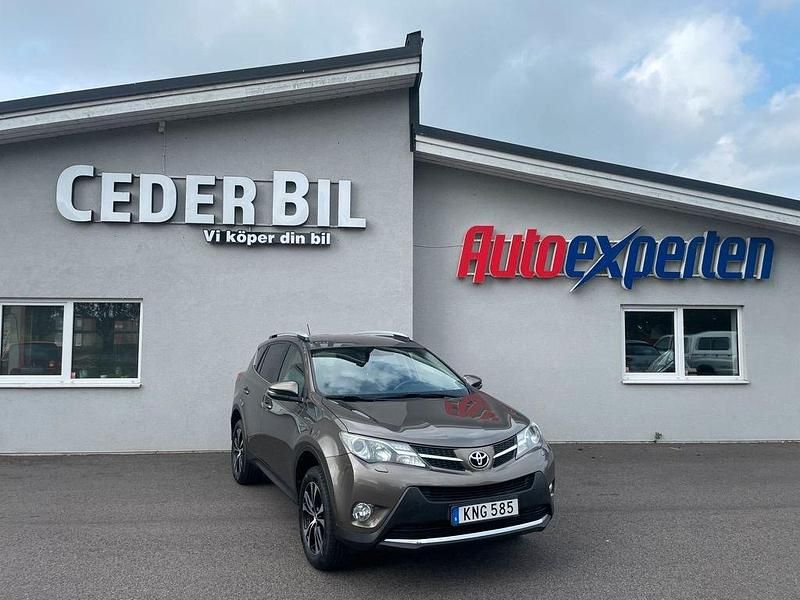 Brun Begagnad 2014 Toyota RAV4 SUV | 199 000 kr (Marknadspris) - Bild 1/4