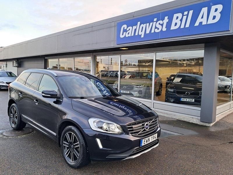 Mörkblå (blåmet) Begagnad 2017 Volvo XC60 Standard SUV | 199 000 kr (Lite dyr) - Bild 1/4
