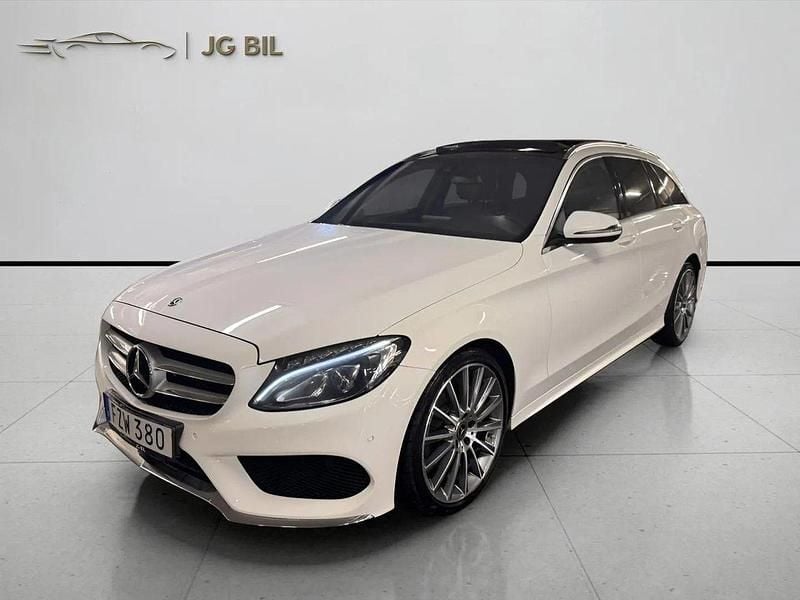 Vit Begagnad 2018 Mercedes C220 AMG Kombi | 199 900 kr (Marknadspris) - Bild 1/4