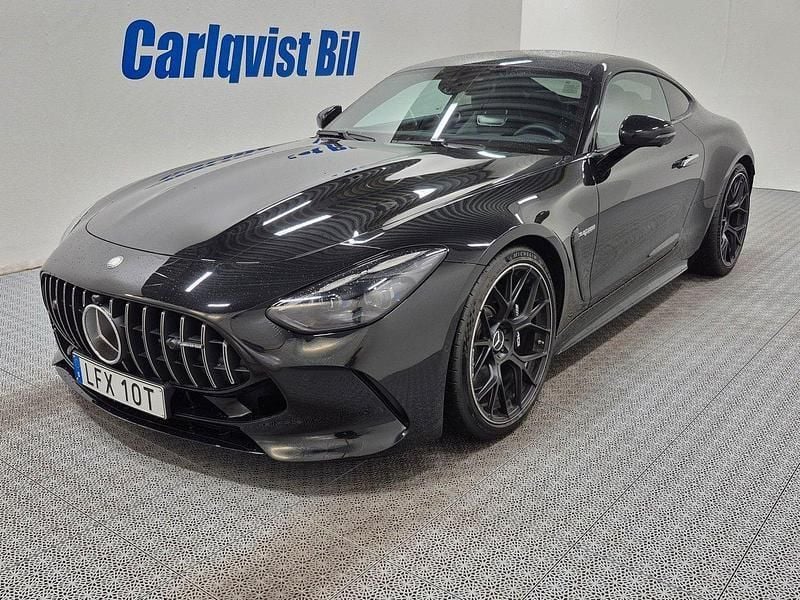 Svart Ny 2024 Mercedes AMG GT 63 Premium Plus Sportkupé | 1 985 000 kr (Marknadspris) - Bild 1/4
