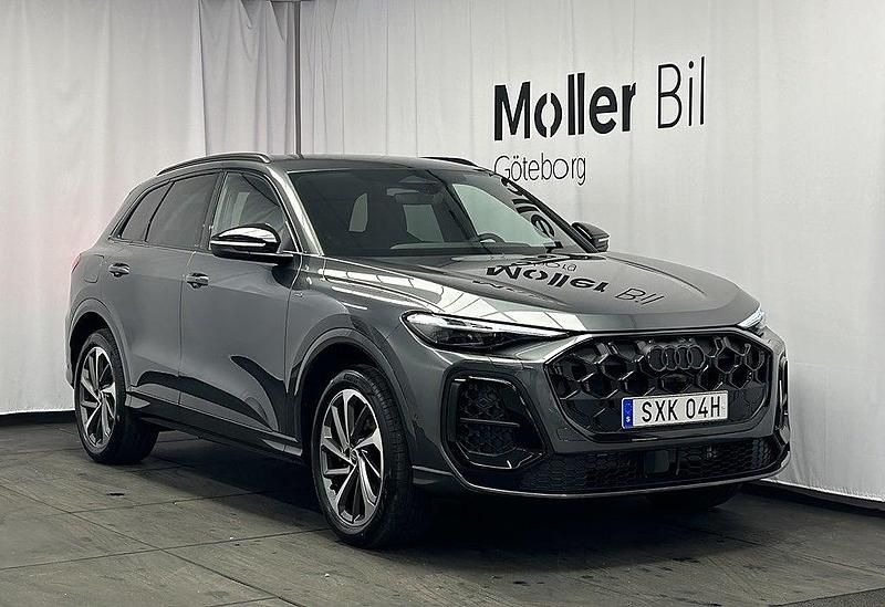 Grå Ny 2025 Audi Q5 SUV | 841 100 kr - Bild 1/4